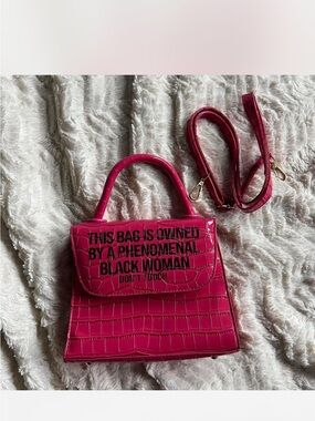 blkgirlsapparel hot pink crocodile embossed vegan leather purse